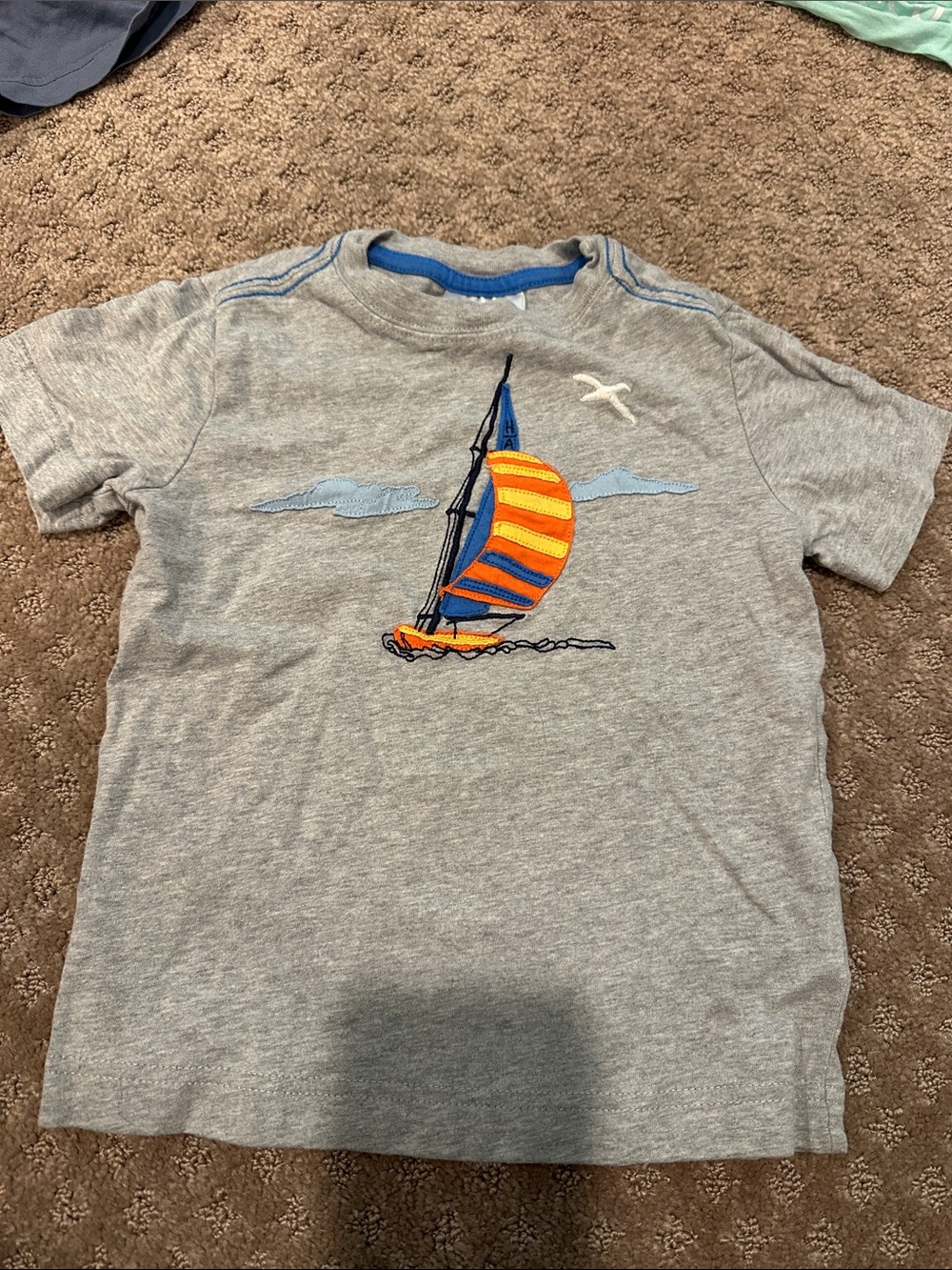 Hanna Andersson Grey Tee with Orange & Blue Sailboat